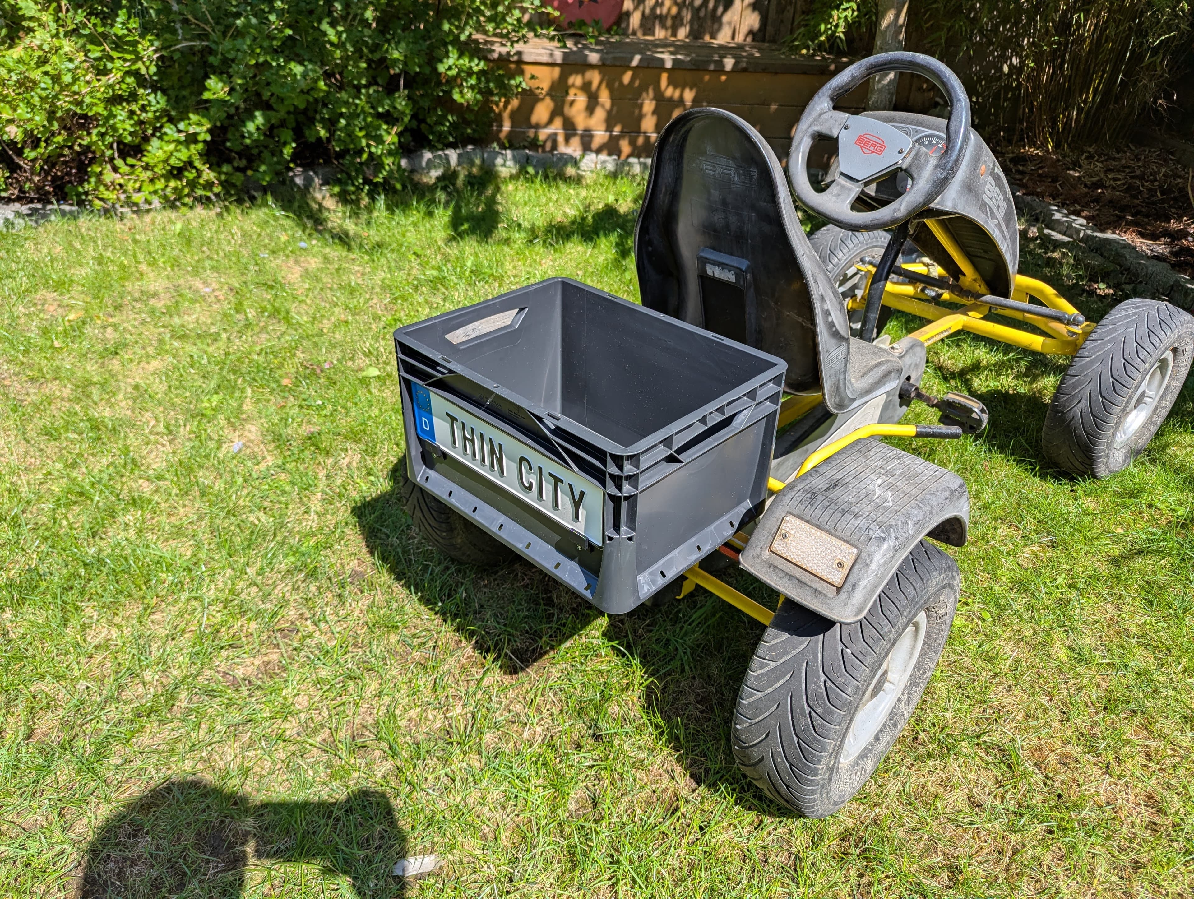 ThinCityBox Transportbox am Berg XL GoKart